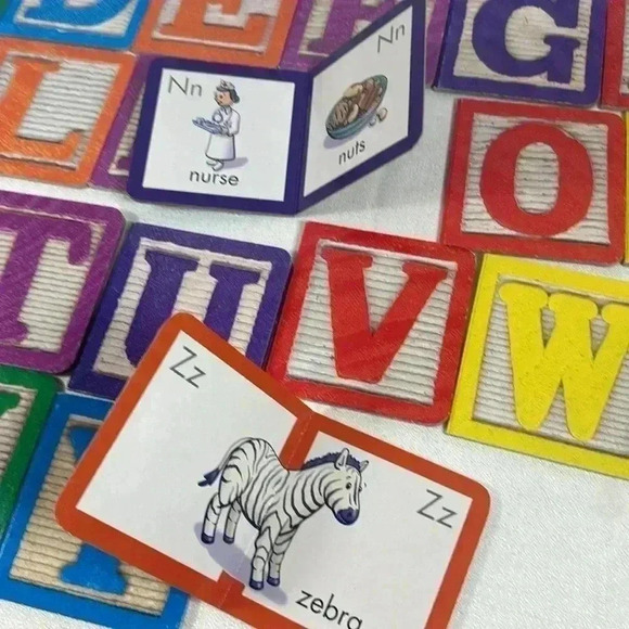 ABC letter mini board‎ books with pictures ***missing letter Q only** - Picture 5 of 6